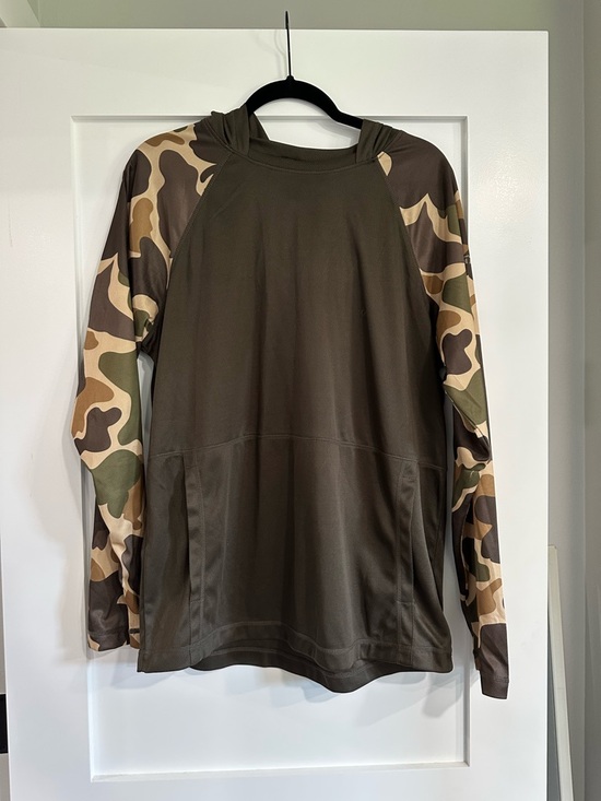 Habit Other - Habit Men’s Hoodie with Camouflage Sleeves